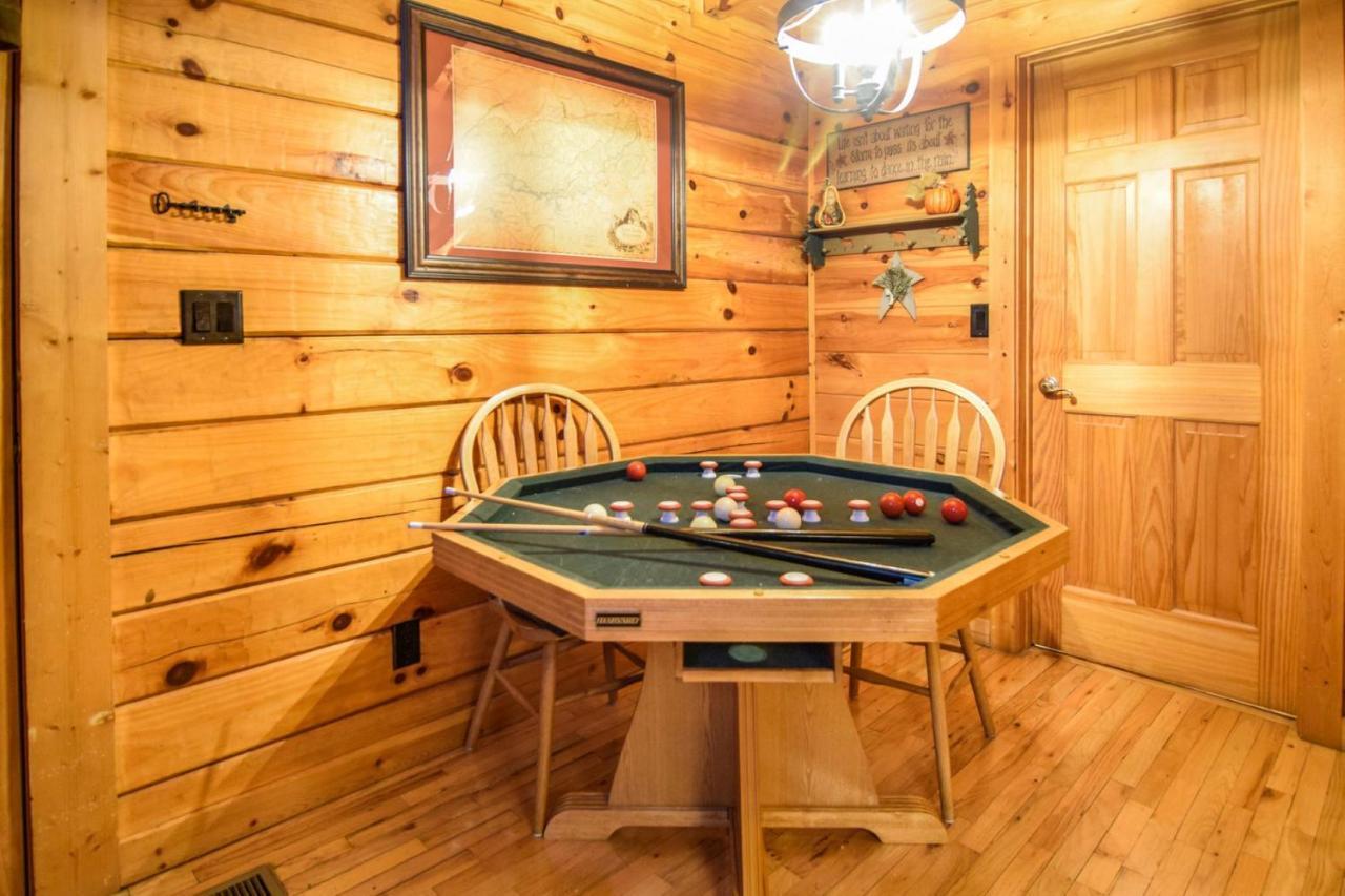 Beary Cozy Cabin Sevierville Exterior photo